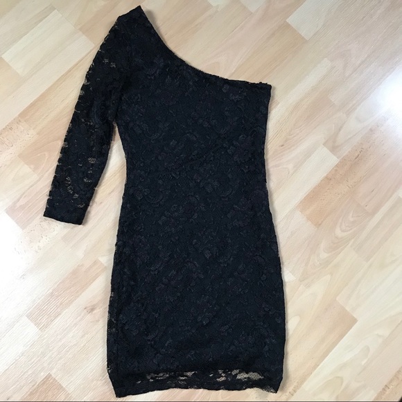*Guess Body Hugging Lace One Shoulder Dress - Picture 4 of 6